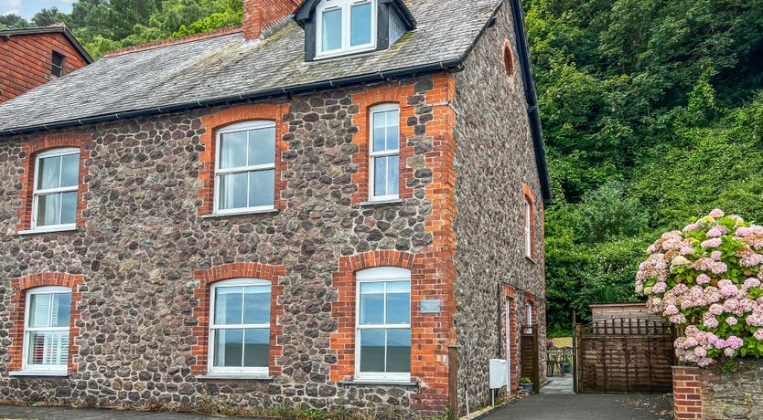 Photo of Seagulls Rest, Minehead