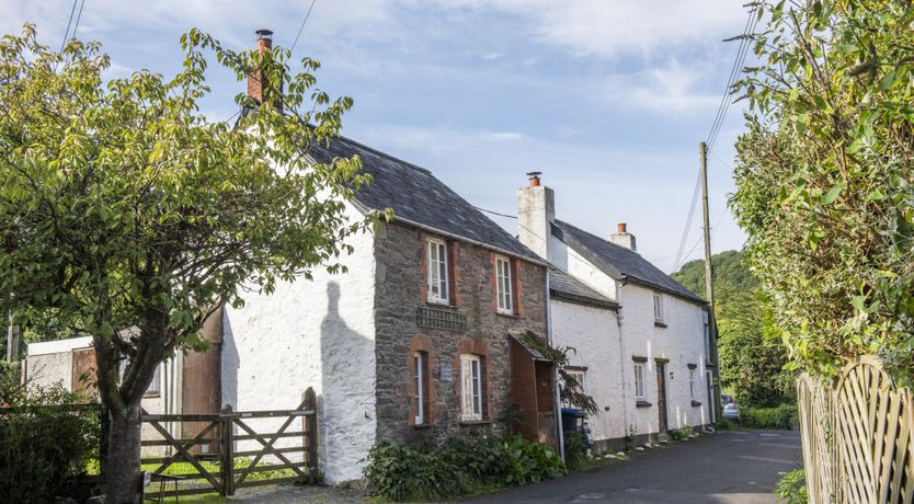 Photo of Riverside Cottage, Brendon