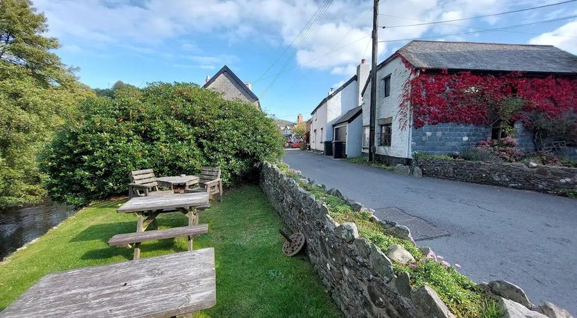 Photo of Riverside Cottage, Brendon
