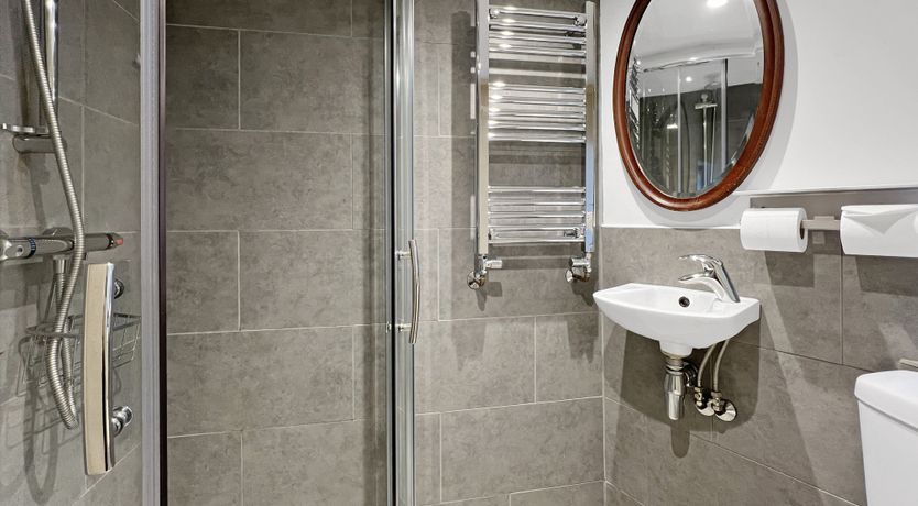 Photo of Riverside Cottage, Brendon