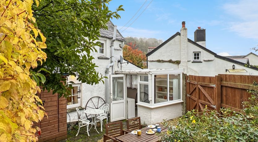 Photo of Riverside Cottage, Brendon