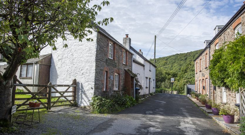 Photo of Riverside Cottage, Brendon