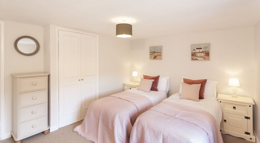 Photo of Trinity Cottage, Roadwater