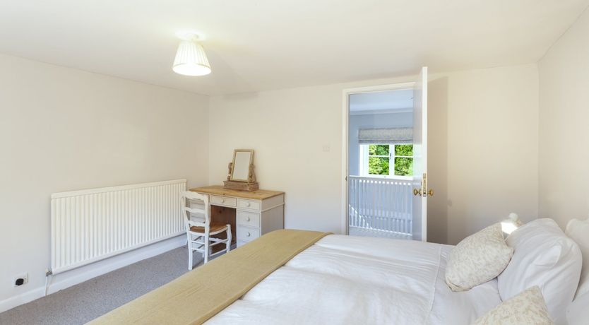 Photo of Trinity Cottage, Roadwater