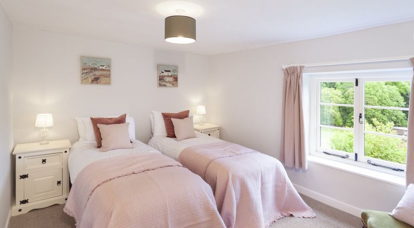 Photo of Trinity Cottage, Roadwater