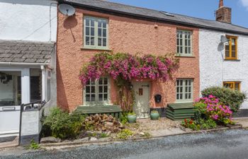 Sausage Cottage, Oakford Holiday Cottage