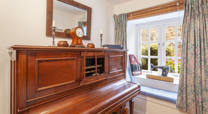 Photo of Sausage Cottage, Oakford