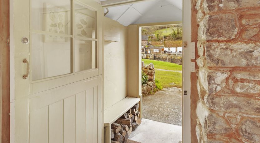 Photo of Western Cottage, Porlock Weir