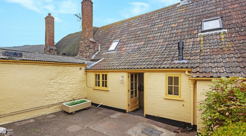 Photo of Western Cottage, Porlock Weir