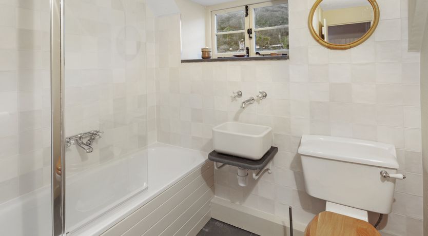 Photo of Western Cottage, Porlock Weir