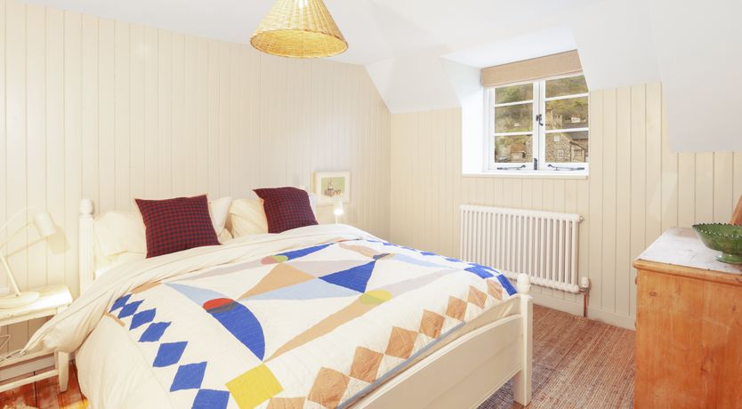 Photo of Western Cottage, Porlock Weir