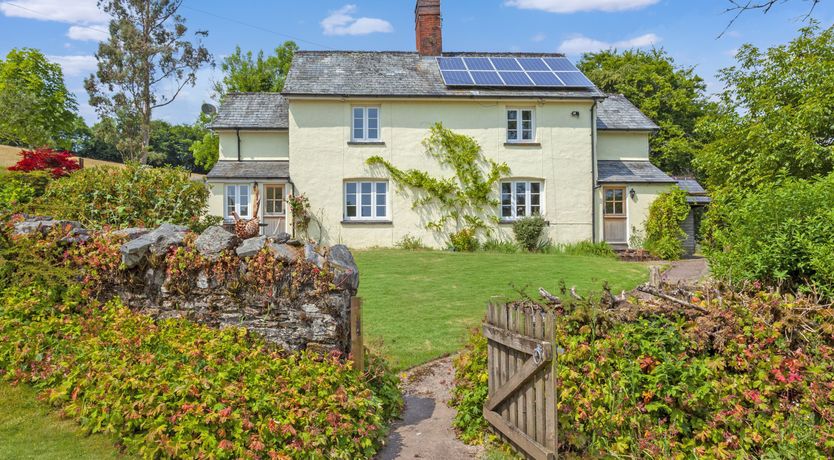 Photo of One Lower Spire Cottage, Liscombe