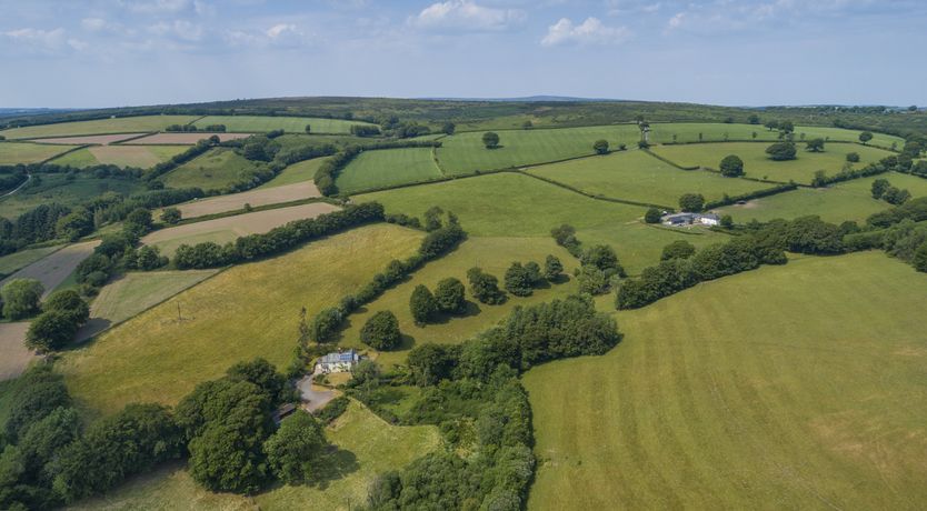 Photo of Two Lower Spire Cottage, Liscombe
