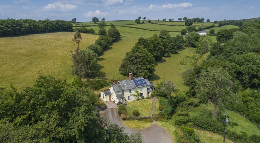 Photo of Two Lower Spire Cottage, Liscombe