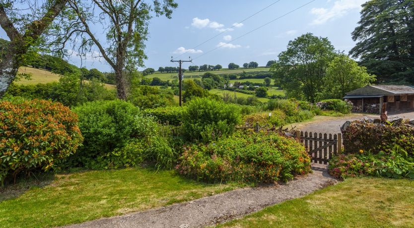 Photo of Two Lower Spire Cottage, Liscombe