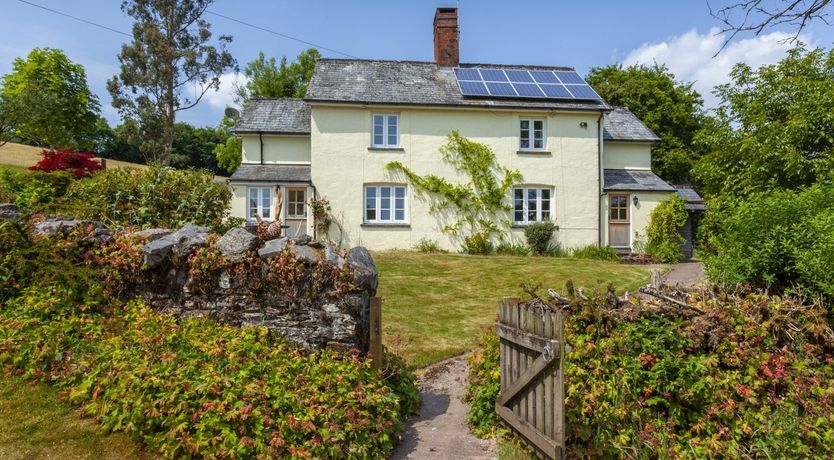 Photo of Two Lower Spire Cottage, Liscombe