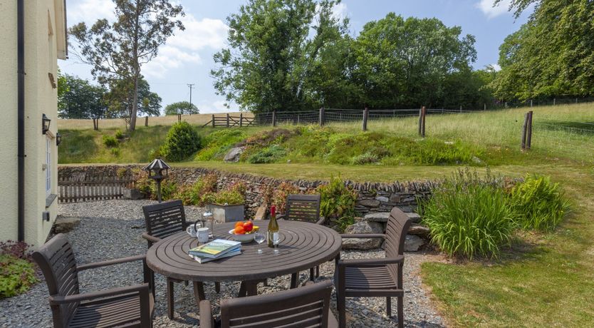 Photo of Two Lower Spire Cottage, Liscombe