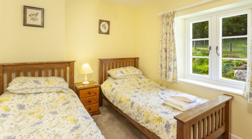 Photo of Two Lower Spire Cottage, Liscombe