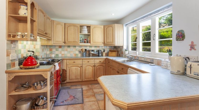 Photo of Two Lower Spire Cottage, Liscombe