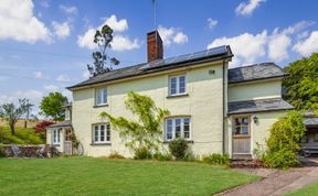 Photo of Two Lower Spire Cottage, Liscombe