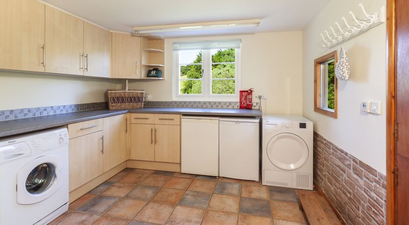 Photo of Two Lower Spire Cottage, Liscombe