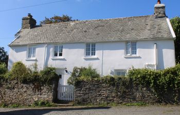 Old Church House, Brayford Holiday Cottage