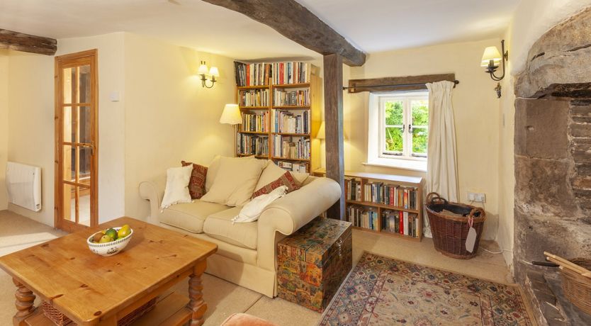 Photo of Old Church House, Brayford