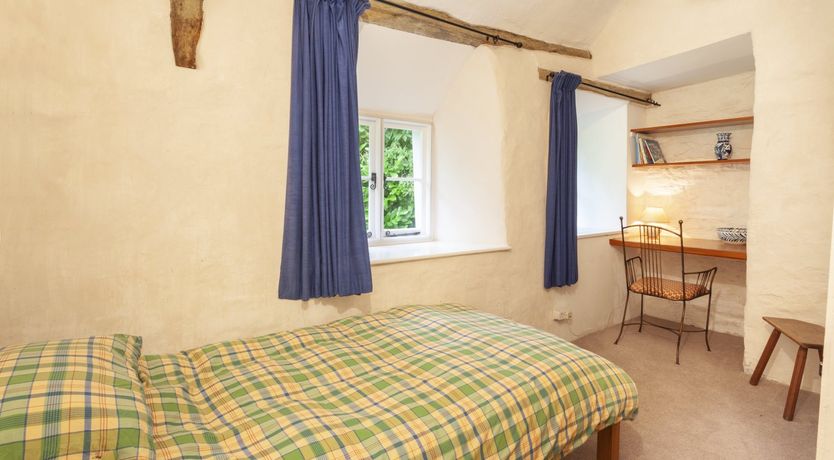 Photo of Old Church House, Brayford