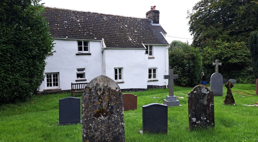 Photo of Old Church House, Brayford