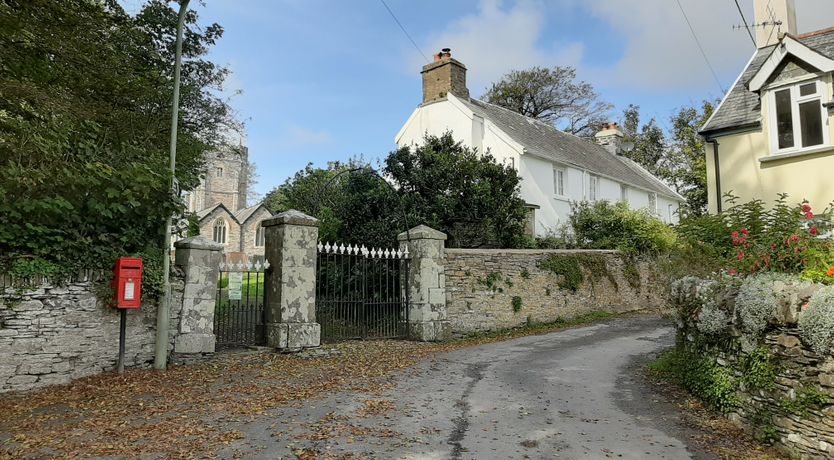 Photo of Old Church House, Brayford
