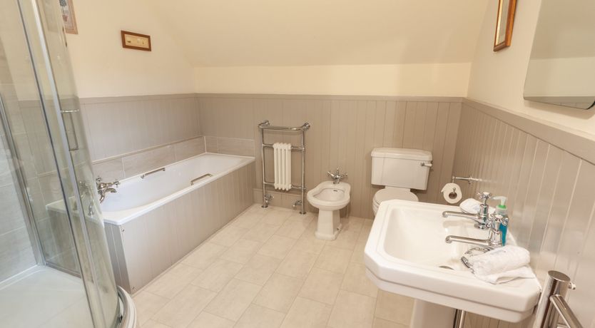 Photo of Royal Oak Cottage, Withypool