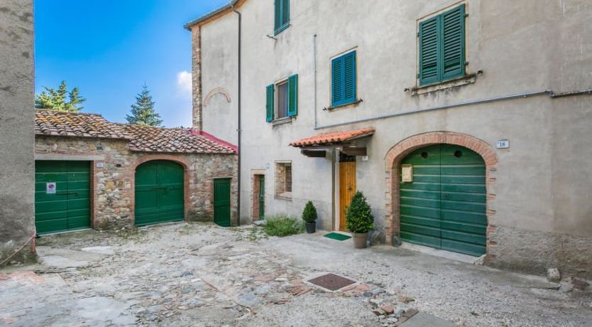 Photo of Francesco's pretty house