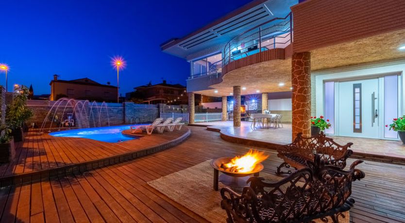 Photo of Villa Luxury Rock Tirri