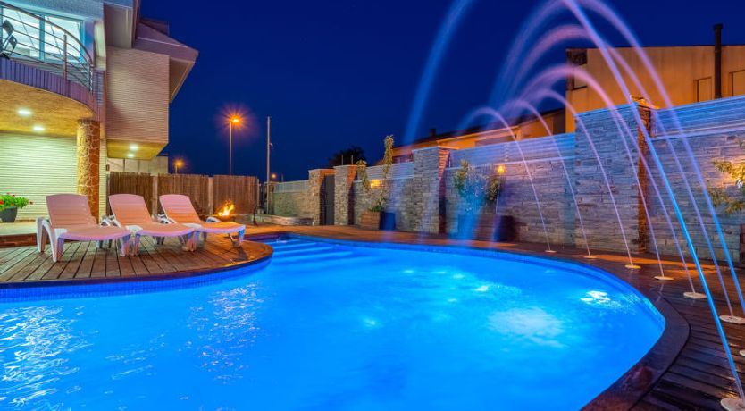 Photo of Villa Luxury Rock Tirri