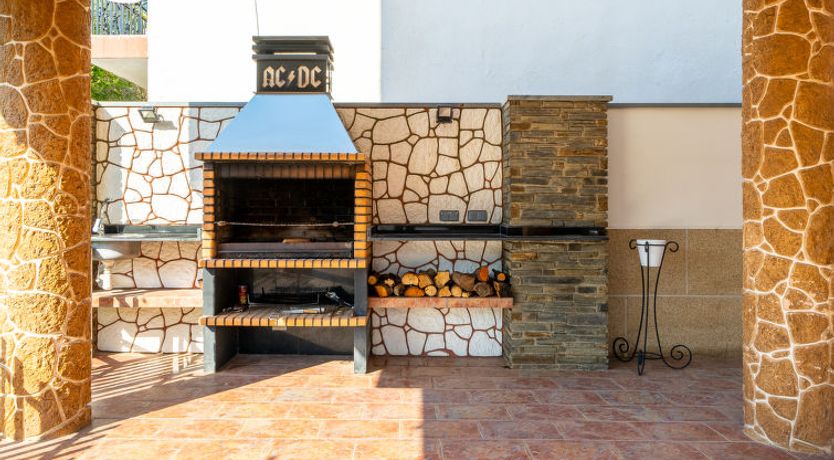 Photo of Villa Luxury Rock Tirri