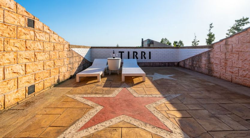 Photo of Villa Luxury Rock Tirri