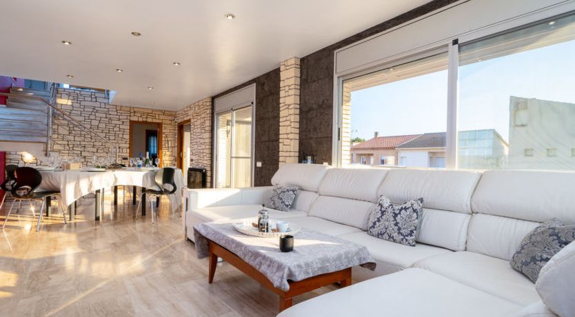 Photo of Villa Luxury Rock Tirri