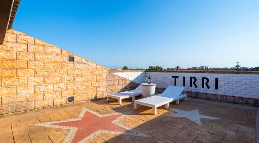 Photo of Villa Luxury Rock Tirri