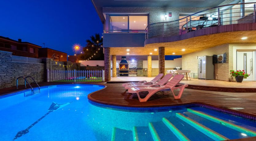 Photo of Villa Luxury Rock Tirri