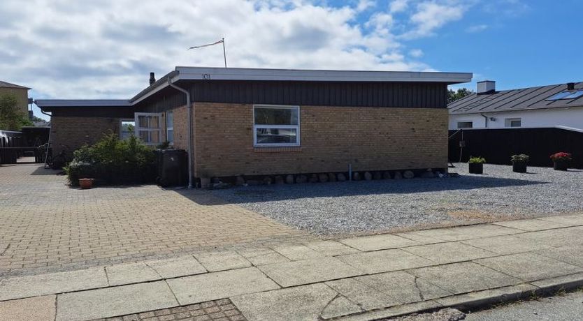 Photo of "Falk" - 900m from the sea