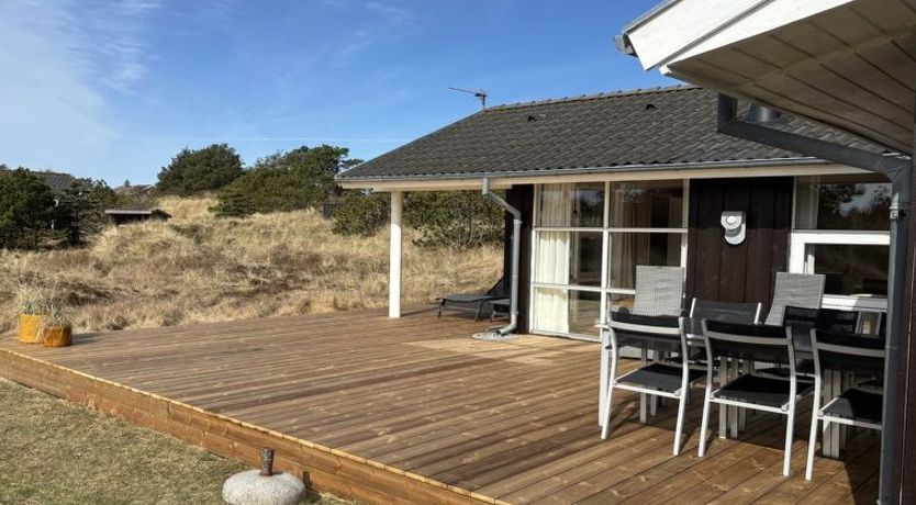 Photo of "Franzisca" - 700m from the sea