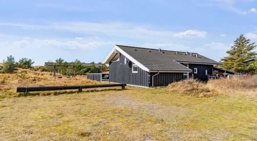 Photo of "Franzisca" - 700m from the sea