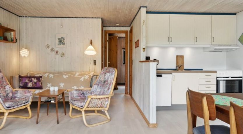 Photo of "Andy" - 600m from the sea