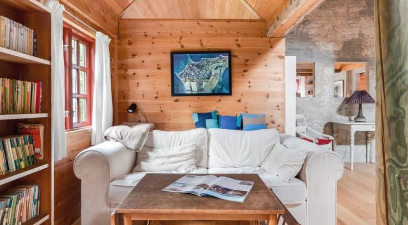 Photo of "Henke" - 100m from the sea