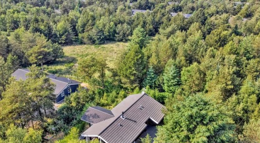 Photo of "Arlett" - 950m from the sea