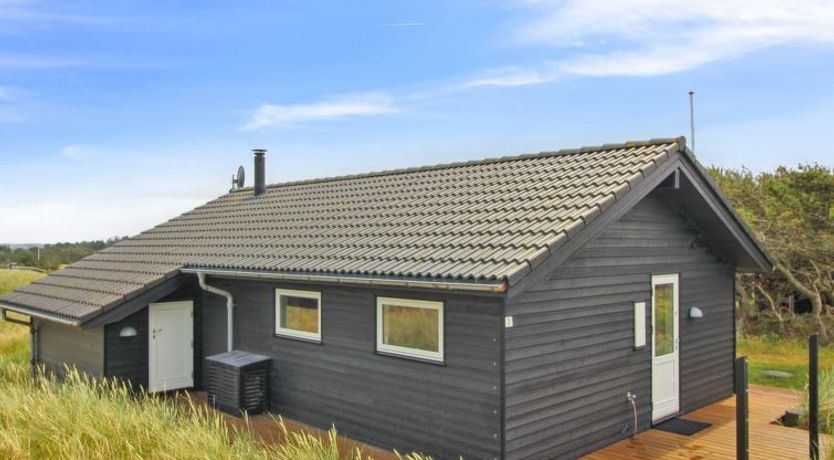 Photo of "Alma" - 500m from the sea