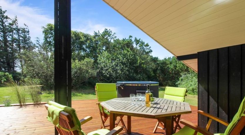 Photo of "Alban" - 700m from the sea