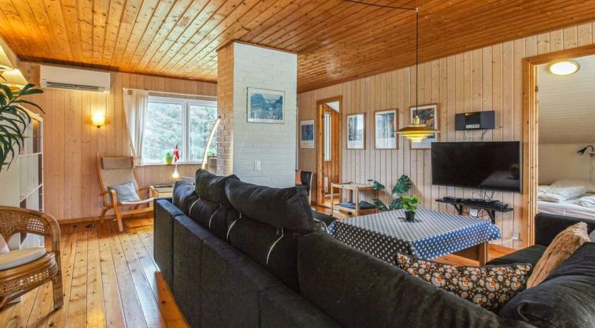 Photo of "Frellef" - 491m from the sea