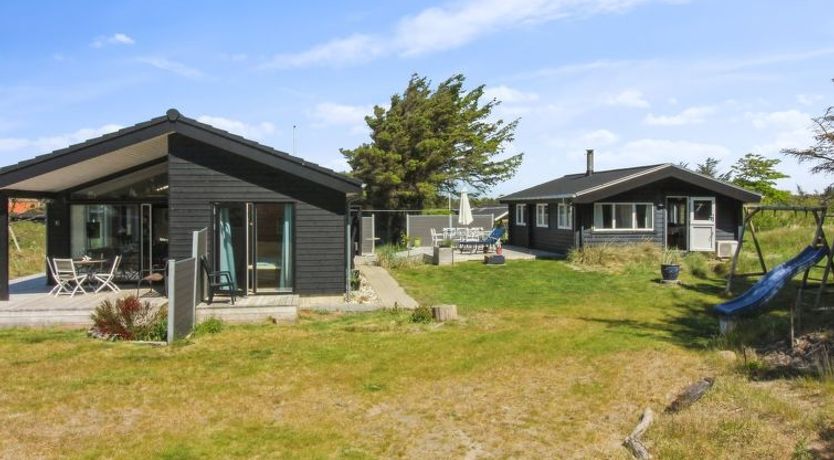 Photo of "Sampo" - 400m from the sea