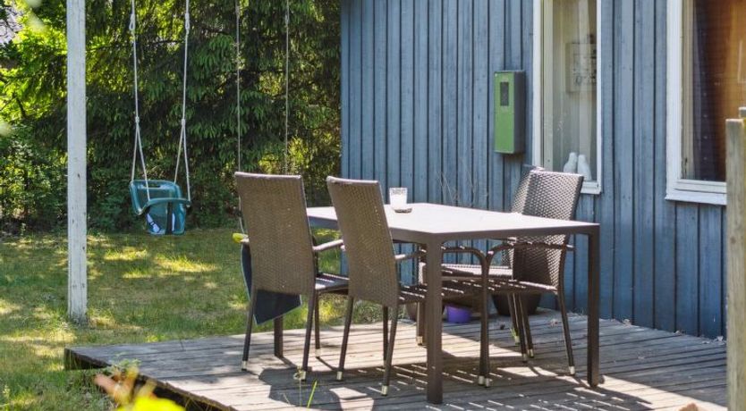 Photo of "Anya" - 600m from the sea